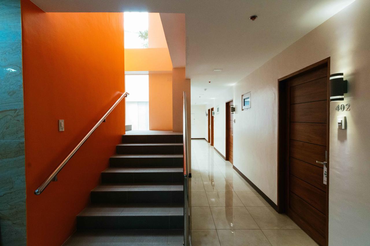 Reddoorz Premium @ Sampaloc Makati Hotel Makati City ภายนอก รูปภาพ