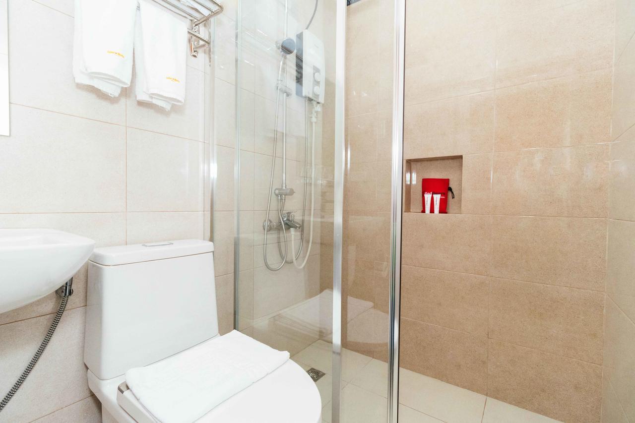 Reddoorz Premium @ Sampaloc Makati Hotel Makati City ภายนอก รูปภาพ